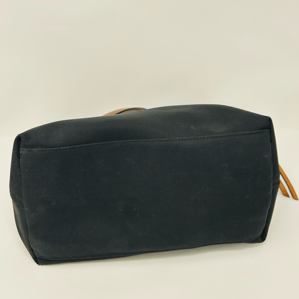 Dooney & Bourke Black and Tan Leather Shoulder Bag - Picture 3 of 8